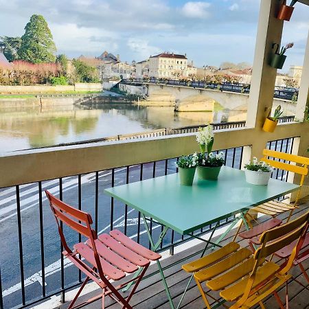 "Au Fil De La Charente" - Coeur De Saintes - Wifi Clim - Classe 4 Etoiles - 4 Pers Bagian luar foto